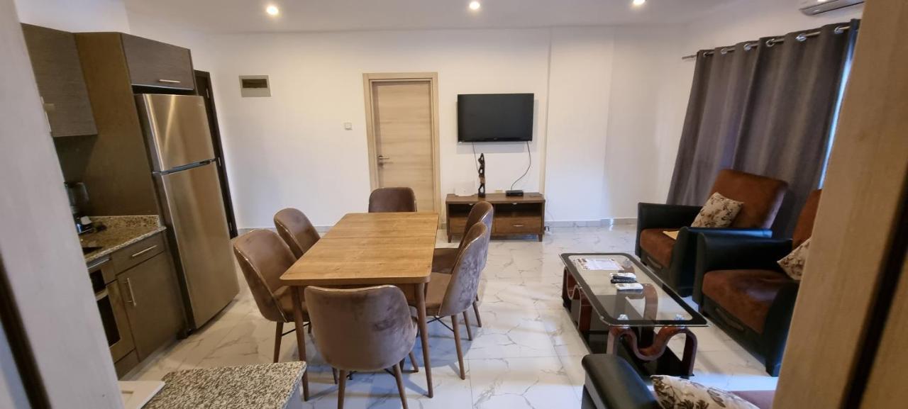 The Gallery Luxury Suites Cpg East Legon Eksteriør bilde