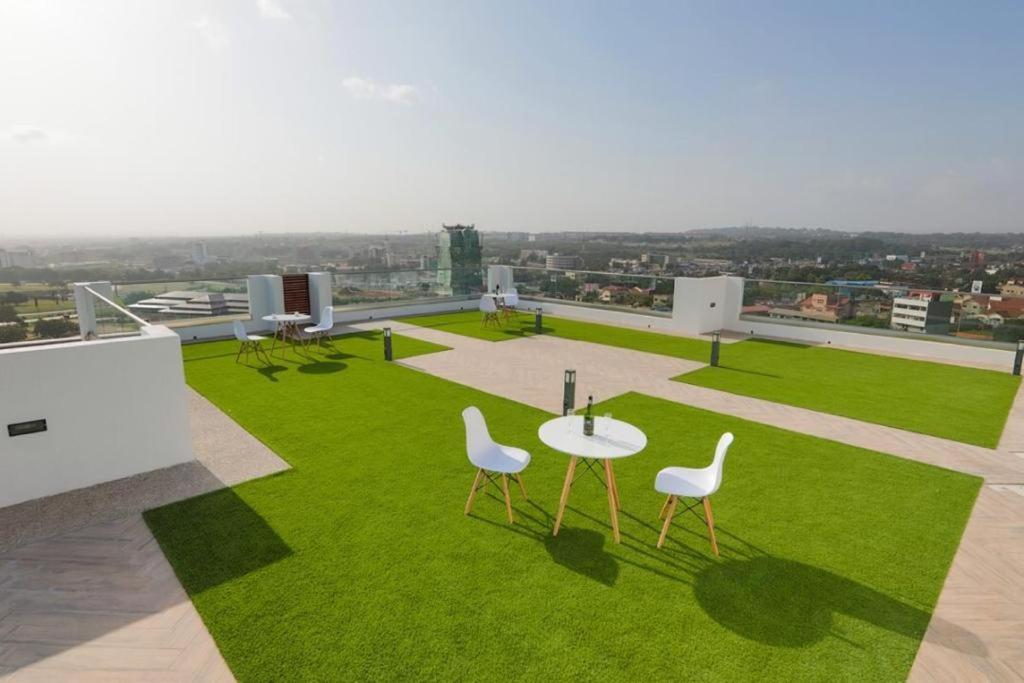 The Gallery Luxury Suites Cpg East Legon Eksteriør bilde