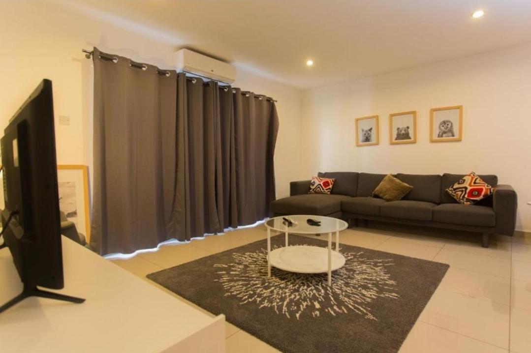 The Gallery Luxury Suites Cpg East Legon Eksteriør bilde