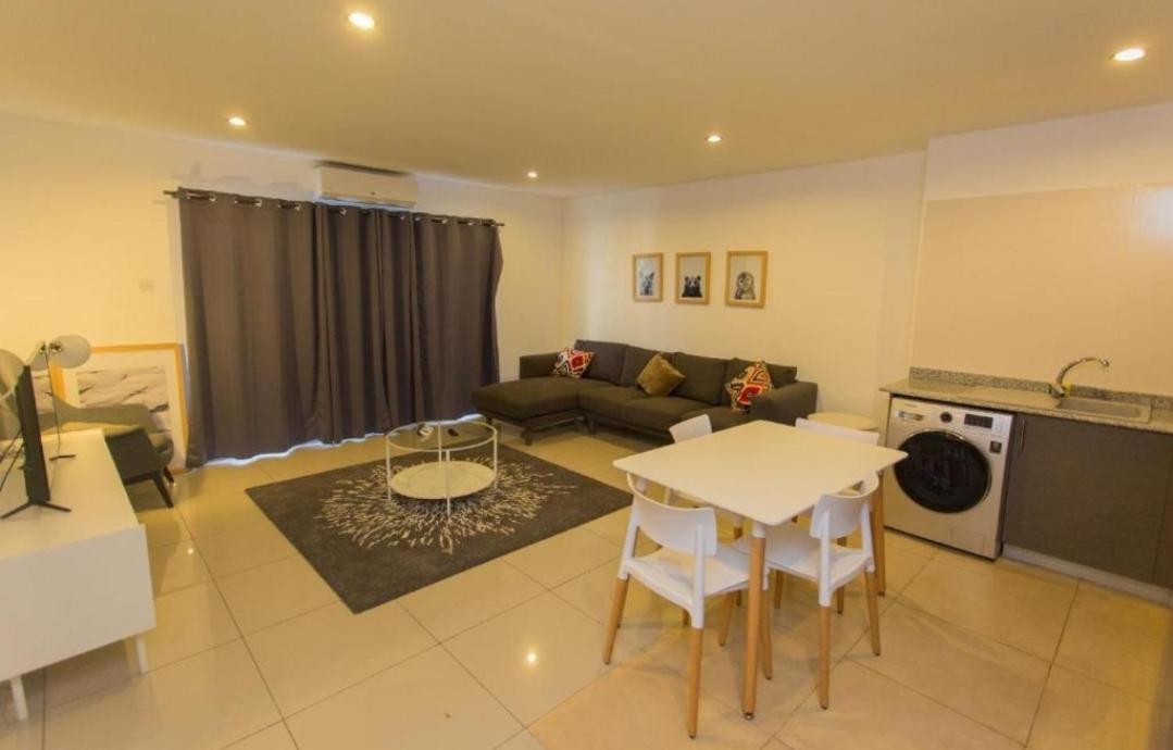 The Gallery Luxury Suites Cpg East Legon Eksteriør bilde