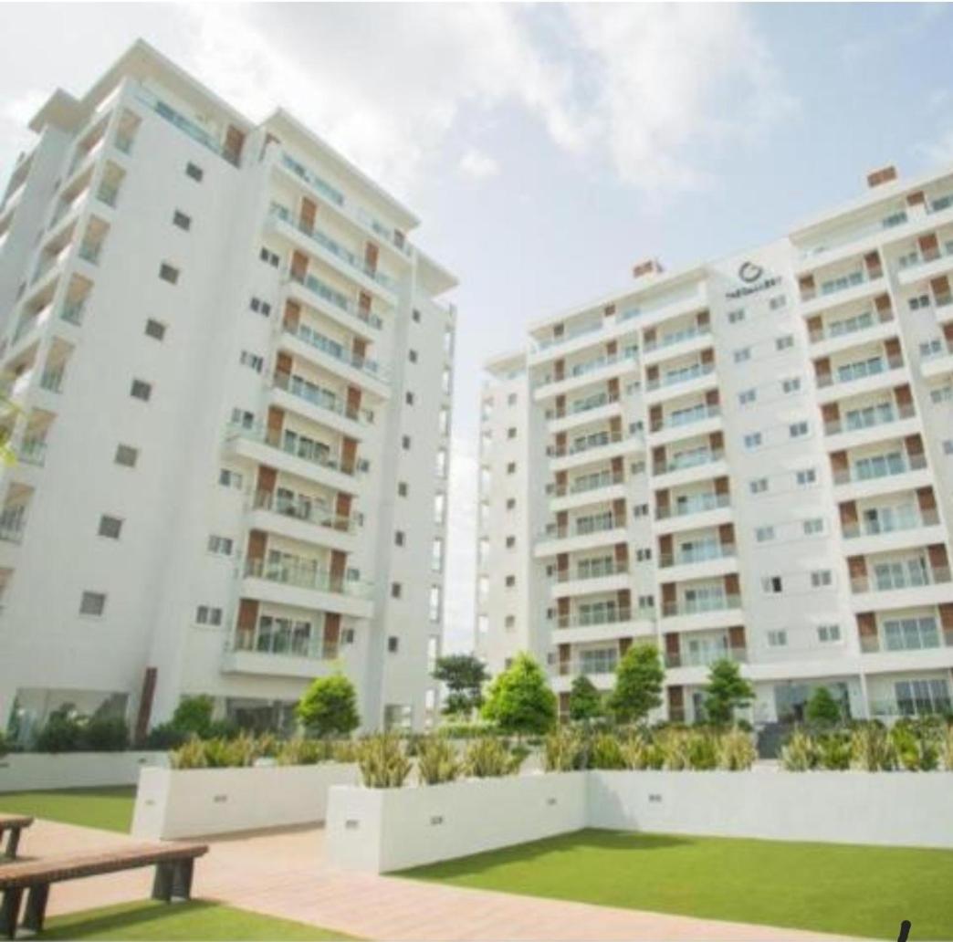 The Gallery Luxury Suites Cpg East Legon Eksteriør bilde