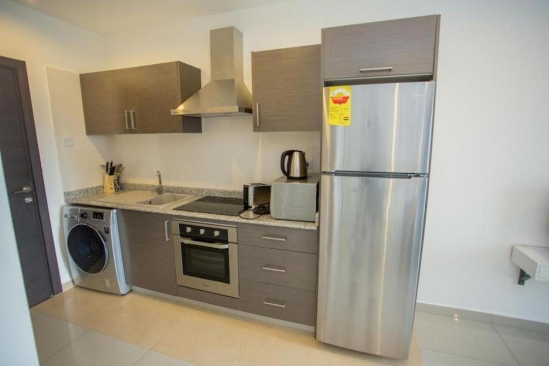 The Gallery Luxury Suites Cpg East Legon Eksteriør bilde